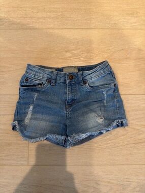 Lucky Brand Girls Denim Shorts Size 8 Distressed Raw Hem